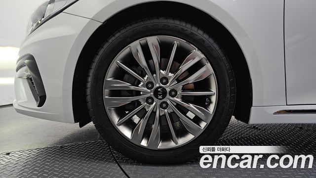 Kia K5 из Кореи Encar