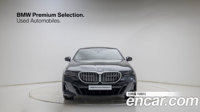 BMW i5 eDrive 40 M Sport — пробег 6 000 км — фото 3 из 5