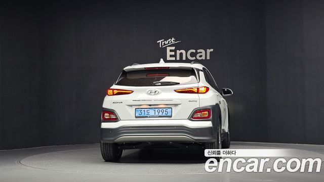 Hyundai Kona из Кореи Encar