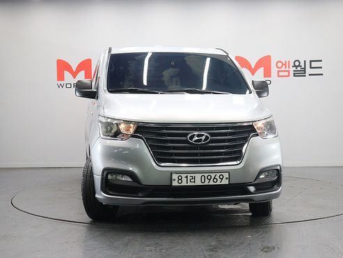 Hyundai Starex Van 3-Seater Smart — пробег 120 688 км — фото 2 из 5