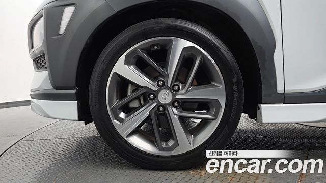 Hyundai Kona из Кореи Encar