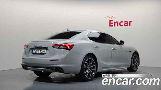 Maserati Ghibli из Кореи Encar