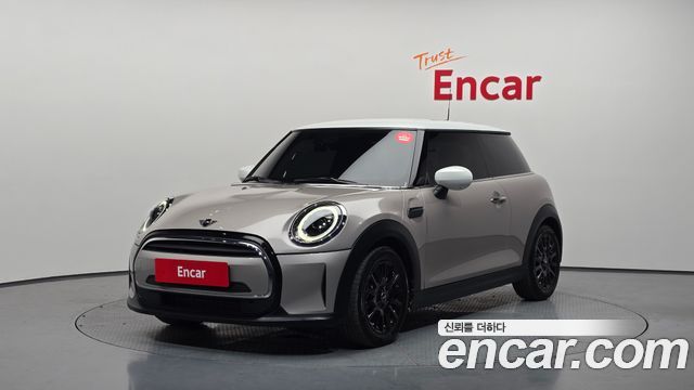 Mini Cooper Classic Third Generation — пробег 28 592 км — фото 1 из 5