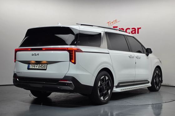 Kia Carnival Diesel 9-Seater Signature — пробег 33 222 км — фото 2 из 5