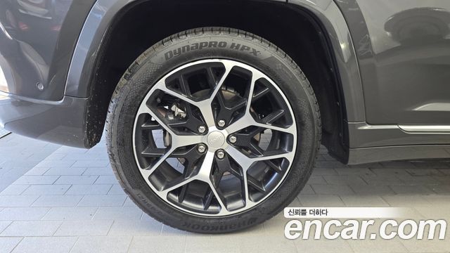 Jeep Cherokee 4xe Summit Reserve — пробег 79 384 км — фото 5 из 5