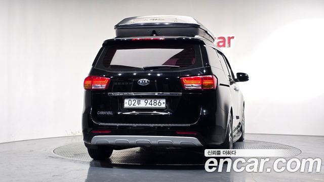 Kia Carnival из Кореи Encar