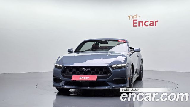 Ford Mustang 2.3 Ecoboost Premium Convertible — пробег 2 063 км — фото 3 из 5