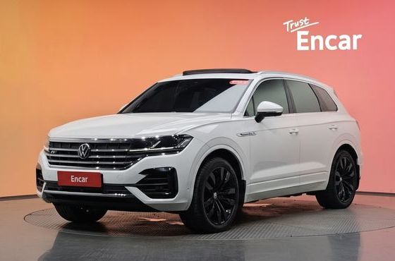 Volkswagen Touareg 3.0 TDI R-Line — пробег 143 143 км — фото 1 из 5
