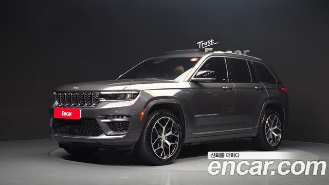 Jeep Cherokee 4xe Summit Reserve — пробег 57 358 км — фото 1 из 5