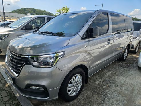 Hyundai Starex Van 3-Seater Smart — пробег 100 026 км — фото 1 из 5
