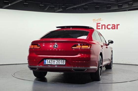 Volkswagen Arteon 2.0 TDI Prestige — пробег 122 838 км — фото 4 из 5