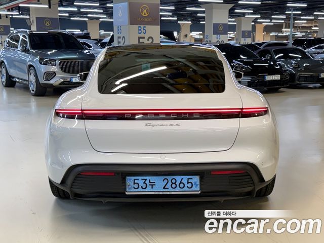 Porsche Taycan из Кореи Encar