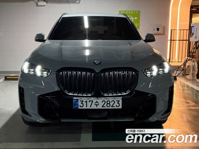 BMW X5 xDrive 50e M Sport — пробег 2 950 км — фото 1 из 5