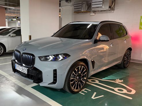 BMW X5 xDrive 50e M Sport — пробег 2 950 км — фото 3 из 5