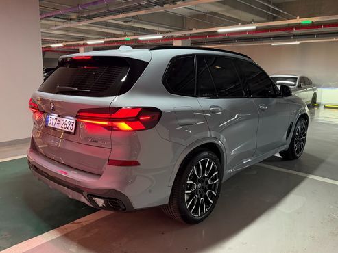 BMW X5 xDrive 50e M Sport — пробег 2 950 км — фото 5 из 5