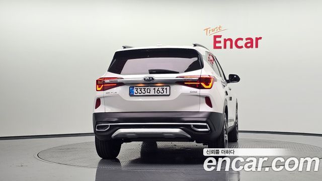 Kia Seltos из Кореи Encar
