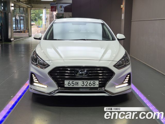 Hyundai Sonata 2.0 Style — пробег 42 400 км — фото 1 из 5