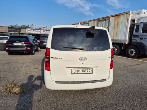 Hyundai Starex 5-Seater VAN Modern — пробег 143 721 км — фото 3 из 5