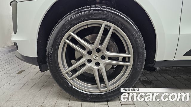 Porsche Macan из Кореи Encar