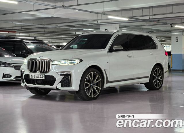 BMW X7 M50d — пробег 86 700 км — фото 1 из 5