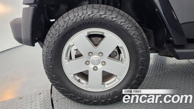 Jeep Wrangler 2.8 Diesel Sahara 4Door — пробег 216 038 км — фото 5 из 5