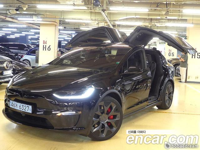 Tesla Model X Plaid — пробег 2 200 км — фото 1 из 5