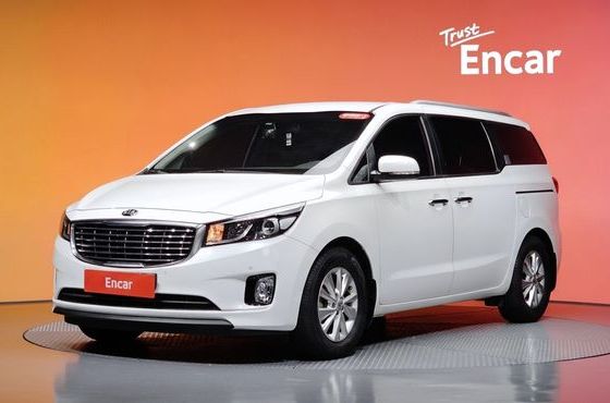 Kia Carnival 11-seater Luxury — пробег 46 319 км — фото 1 из 5