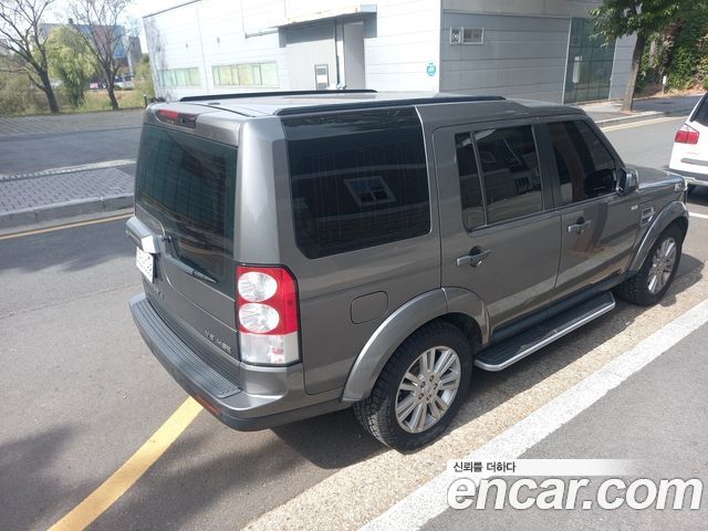 Land Rover Discovery 5.0 V8 HSE — пробег 200 000 км — фото 4 из 5