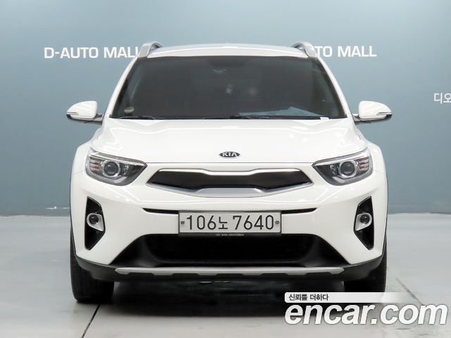 Kia Stonic 1.4 Trendy — пробег 38 700 км — фото 2 из 5
