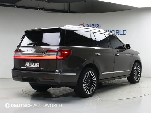Lincoln Navigator 3.5L Black Label — пробег 61 644 км — фото 2 из 5