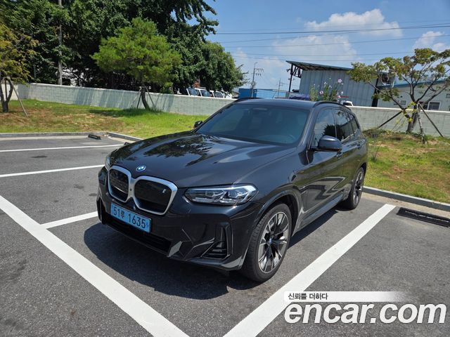 BMW iX3 M Sports — пробег 63 700 км — фото 1 из 5