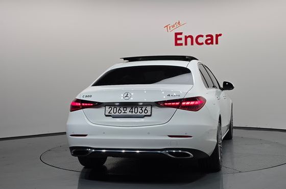 Mercedes-Benz C-Class C300 4MATIC Avantgarde — пробег 9 364 км — фото 4 из 5