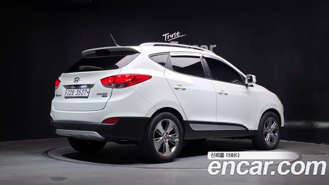 Hyundai Tucson Diesel 2WD LX20 Smart-Pack — пробег 126 327 км — фото 2 из 5