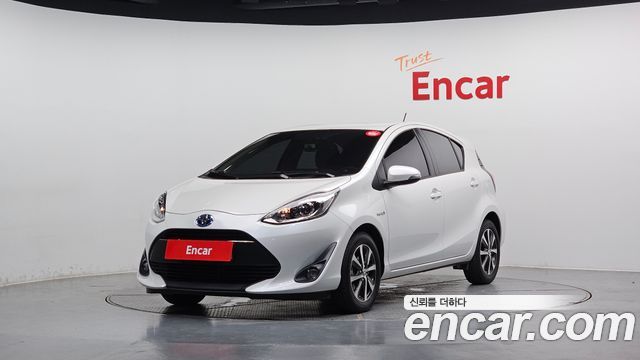 Toyota Prius 1.5 — пробег 37 106 км — фото 1 из 5