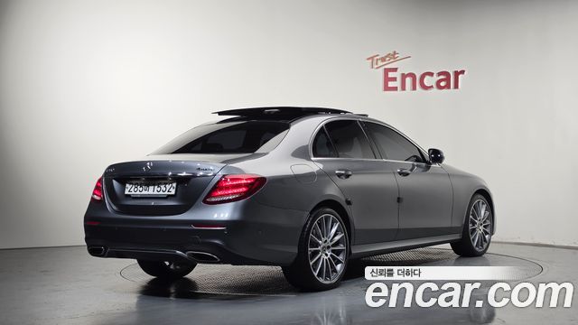 Mercedes-Benz E-Class из Кореи Encar