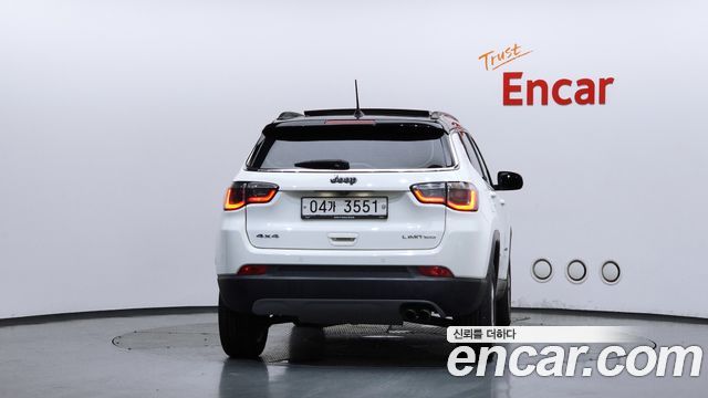Jeep Compass 2.4 Limitied AWD — пробег 29 084 км — фото 4 из 5