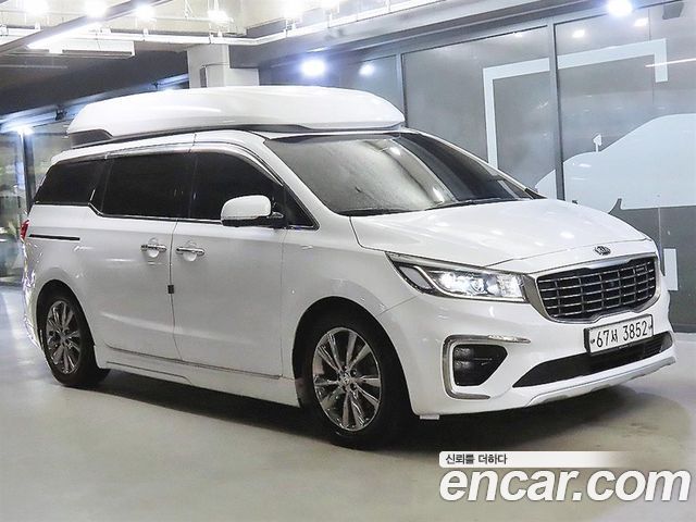 Kia Carnival Gasoline 7-Seater Hi-Limousine President — пробег 205 911 км — фото 1 из 5