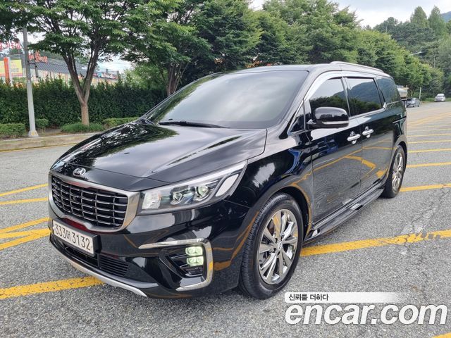 Kia Carnival Gasoline 7-Seater Limousine President — пробег 169 237 км — фото 2 из 5