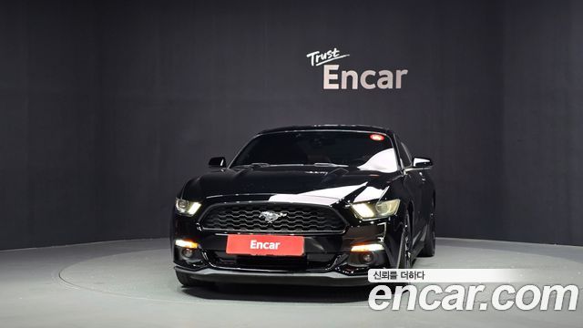 Ford Mustang Coupe — пробег 97 080 км — фото 3 из 5