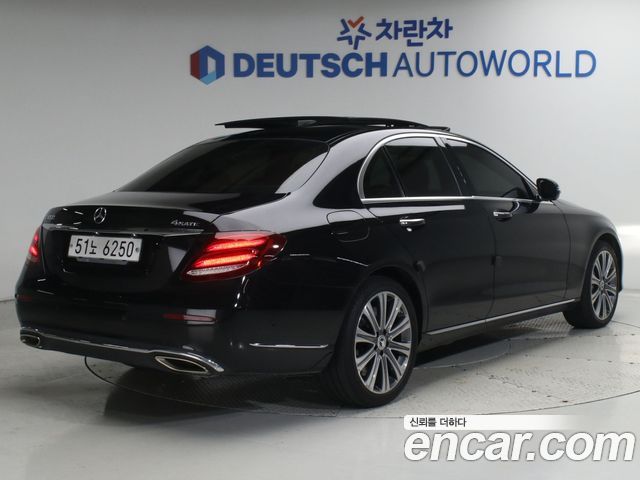 Mercedes-Benz E-Class из Кореи Encar