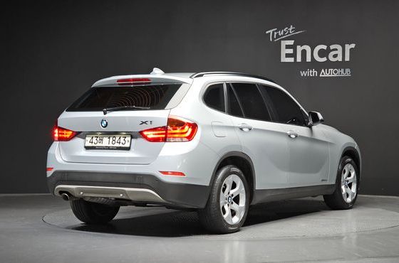 BMW X1 xDrive 18d — пробег 104 495 км — фото 2 из 5