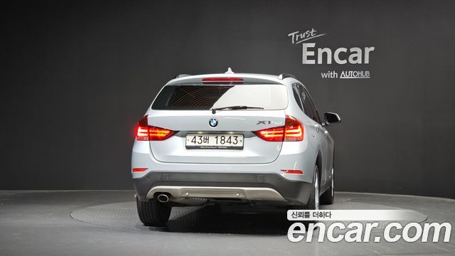 BMW X1 xDrive 18d — пробег 104 495 км — фото 4 из 5