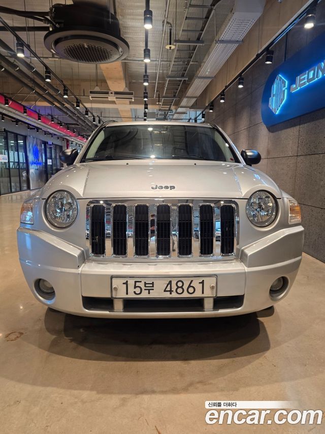 Jeep Compass 2.4 Limited 1st — пробег 60 000 км — фото 1 из 5