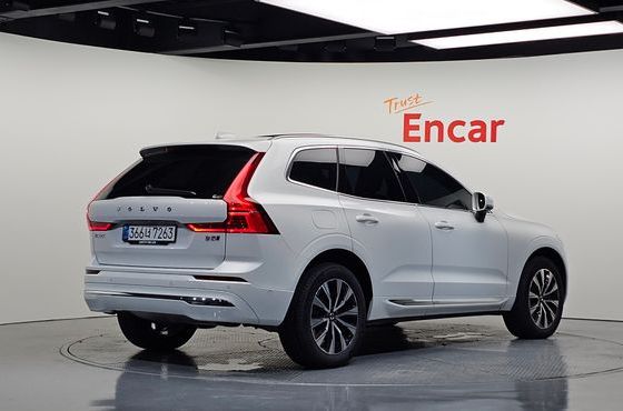 Volvo XC60 T8 Ultra Bright — пробег 8 778 км — фото 2 из 5