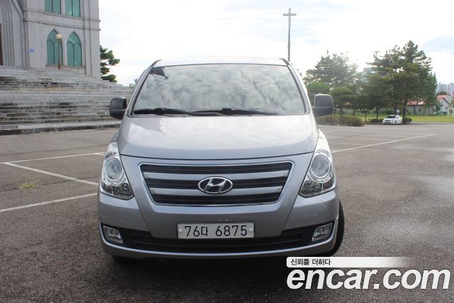 Hyundai Starex 11-Seater Wagon Smart — пробег 138 001 км — фото 1 из 5