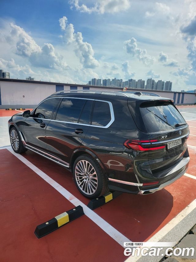 BMW X7 xDrive 40i Design Pure Excellence 7-Seater — пробег 49 994 км — фото 3 из 5