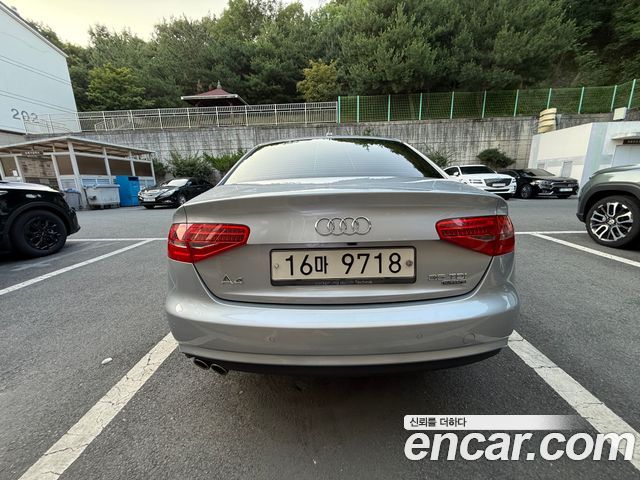 Audi A4 35 TDI Quattro Comfort Edition B8 — пробег 53 000 км — фото 2 из 5