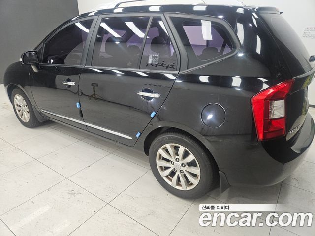Kia Carens LPI 2.0 GLX High-Deluxe — пробег 140 000 км — фото 4 из 5