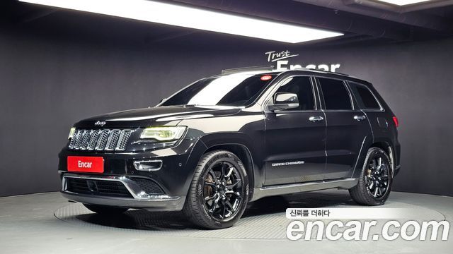 Jeep Cherokee 3.0 Diesel Overland Summit WK2 — пробег 175 504 км — фото 1 из 5