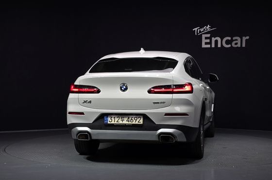 BMW X4 xDrive20i xLine — пробег 48 726 км — фото 4 из 5